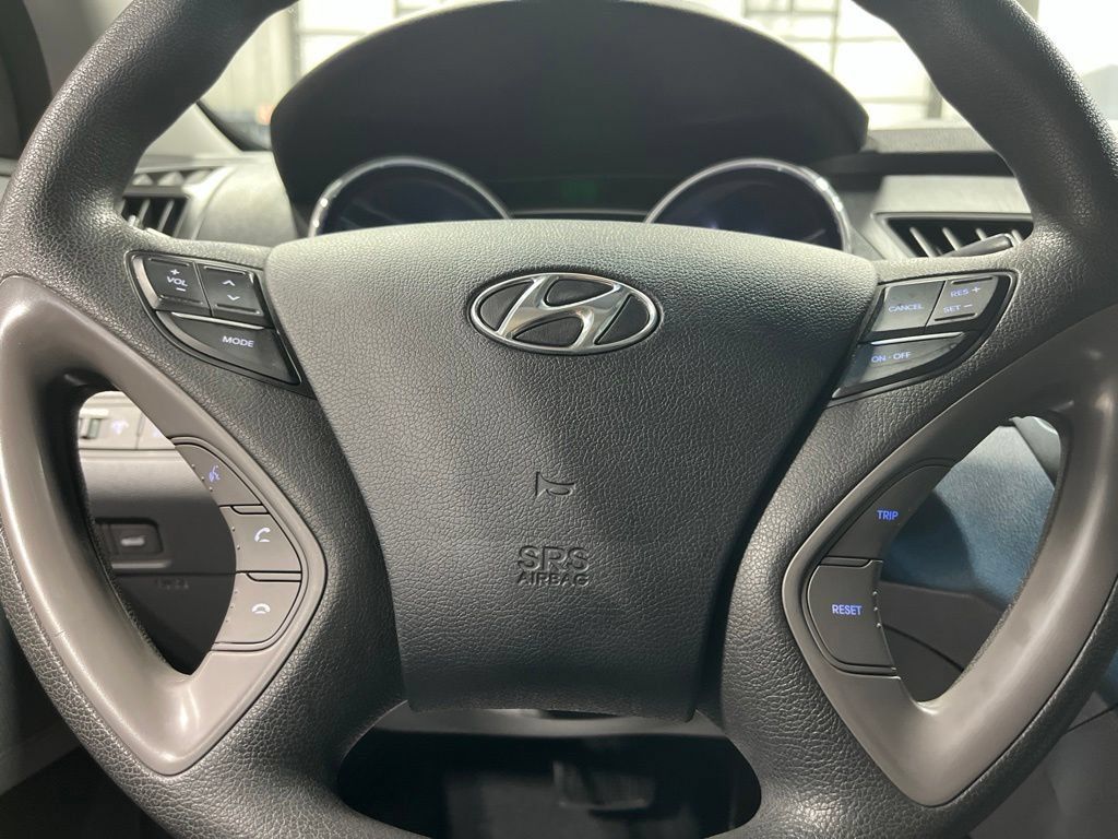 Used 2013 Hyundai Sonata GLS w/ Popular Equipment Pkg FWD image 21