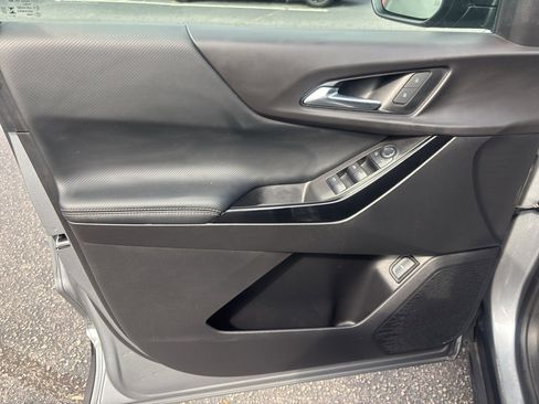 Certified 2025 Chevrolet Equinox LT w/ Convenience Package II image 14