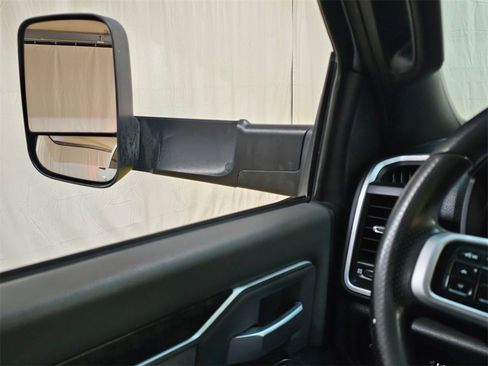 Used 2021 RAM 2500 Big Horn image 32