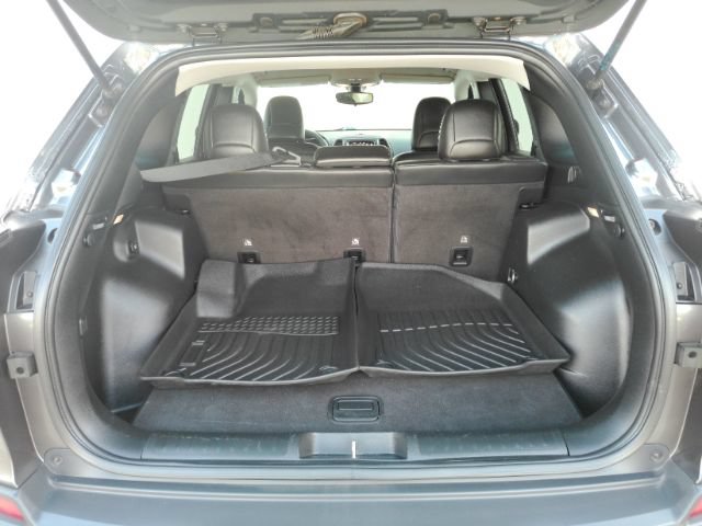 Used 2020 Jeep Cherokee Trailhawk AWD/4WD image 24