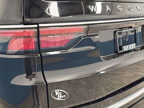 Used 2024 Jeep Wagoneer 4WD w/ HD Trailer Tow Package image 41