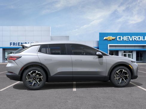 New 2026 Chevrolet Equinox EV LT image 5