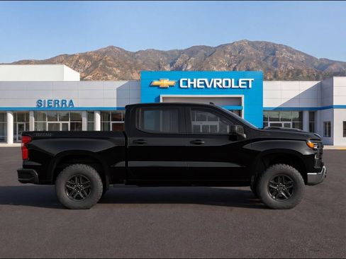 New 2026 Chevrolet Silverado 1500 Custom Trail Boss w/ Midnight Edition AWD/4WD image 3