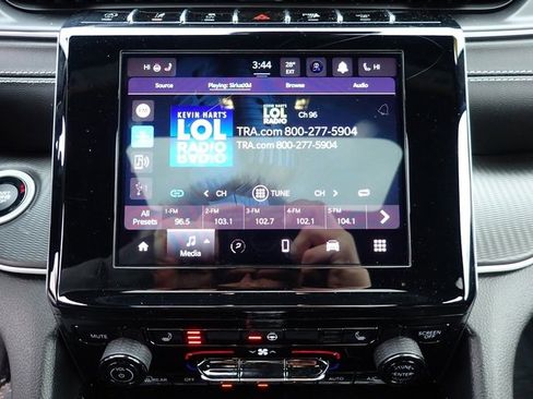 Used 2023 Jeep Grand Cherokee Altitude image 25