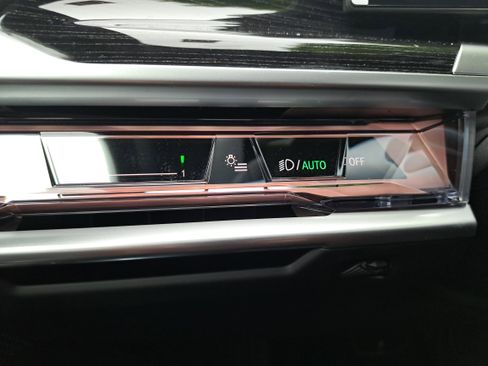 New 2026 BMW 740i RWD image 26