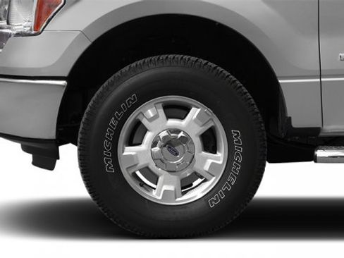 Used 2013 Ford F150 XLT w/ Luxury Equipment Group image 10