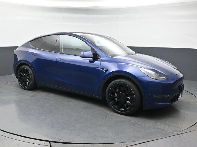 Used 2023 Tesla Model Y Long Range AWD/4WD image 7