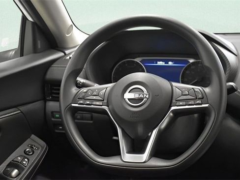 Used 2024 Nissan Sentra SV image 16