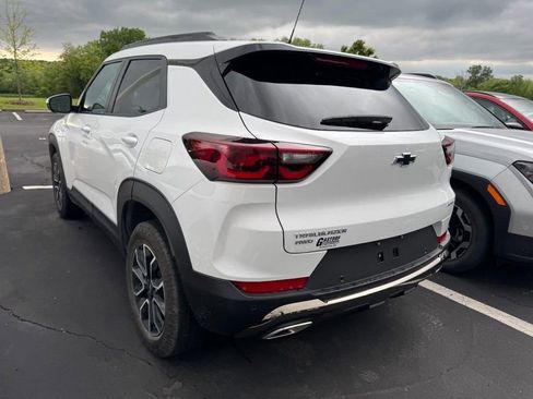 Used 2024 Chevrolet TrailBlazer ACTIV w/ Driver Confidence Package AWD/4WD image 4