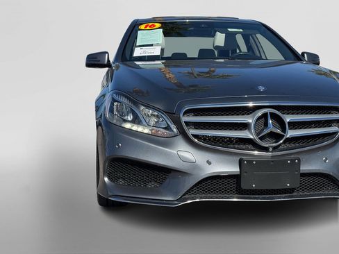 Used 2016 Mercedes-Benz E 350 Sedan image 11
