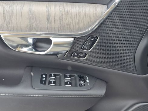 Used 2024 Volvo S90 B6 Ultimate w/ Protection Package Premier image 35