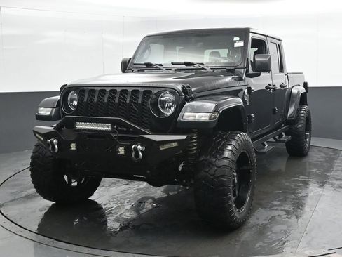 Used 2021 Jeep Gladiator Sport image 6