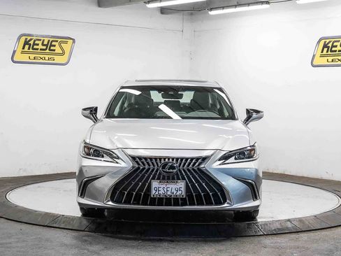 Used 2023 Lexus ES 350 w/ Premium Package FWD image 6