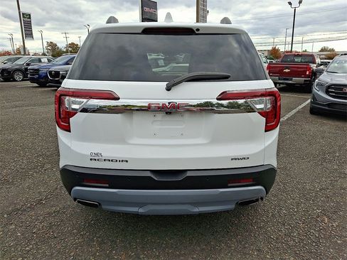 Certified 2023 GMC Acadia SLT image 5
