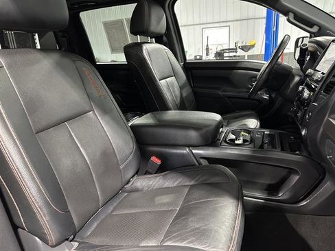 Used 2021 Nissan Titan PRO-4X w/ Pro-4x Convenience Package image 18