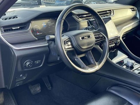 Used 2021 Jeep Grand Cherokee L Overland w/ Luxury Tech Group IV image 12