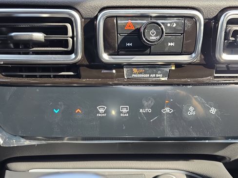 New 2026 Nissan Sentra SR w/ Floor Mat Package FWD image 23
