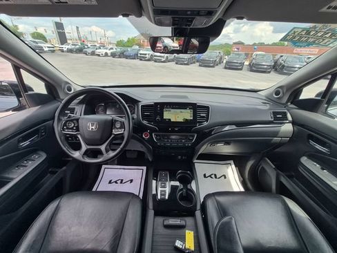 Used 2022 Honda Pilot Touring image 18