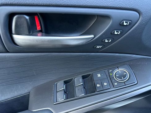 Certified 2022 Lexus IS 350 F Sport image 11