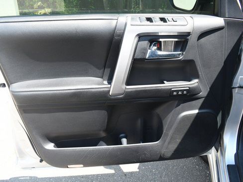 Used 2014 Toyota 4Runner Limited AWD/4WD image 13
