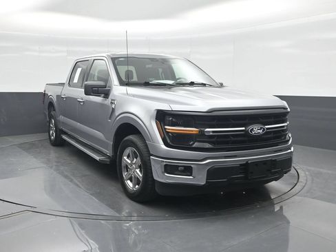 Certified 2025 Ford F150 XLT w/ Equipment Group 301A Standard RWD image 8