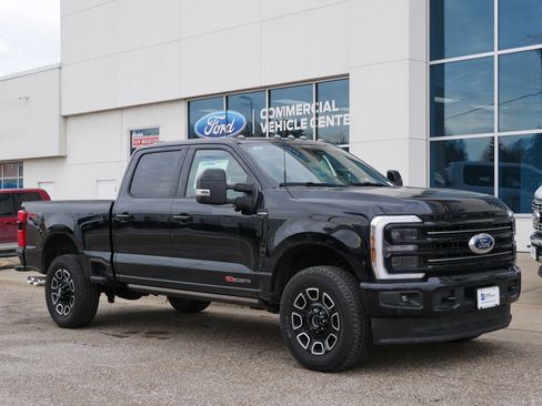 New 2025 Ford F350 Platinum w/ FX4 Off-Road Package image 2