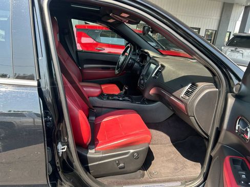 Used 2018 Dodge Durango R/T w/ Technology Group AWD/4WD image 6