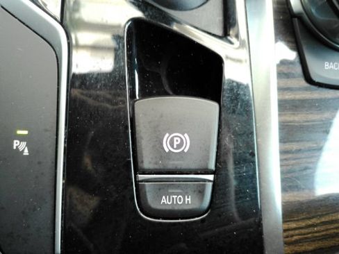 Used 2019 BMW 530i w/ Convenience Package RWD image 48