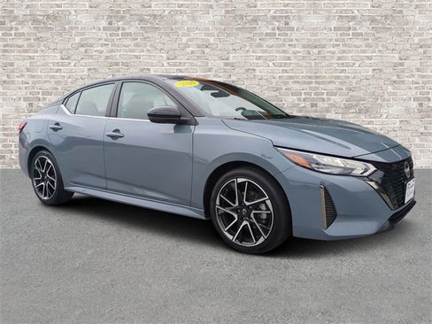 Used 2024 Nissan Sentra SR w/ SR Premium Package image 1