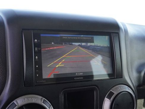 Used 2016 Jeep Wrangler Sport w/ Connectivity Group image 16