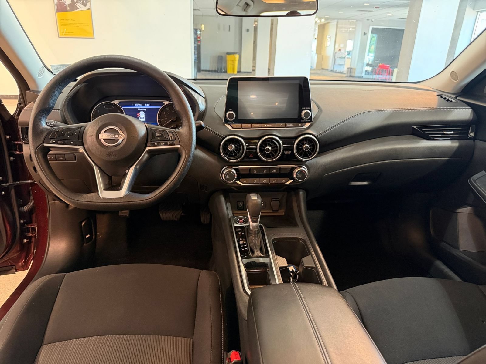 Used 2025 Nissan Sentra SV FWD image 31