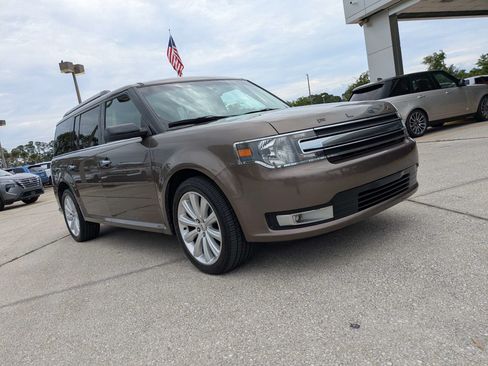 Used 2019 Ford Flex SEL w/ Equipment Group 202A FWD image 2