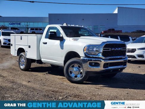 New 2024 RAM 2500 Tradesman w/ Chrome Appearance Group AWD/4WD image 22