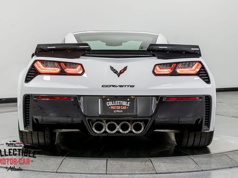 Used 2015 Chevrolet Corvette Z06 w/ 3LZ Preferred Equipment Group RWD image 34