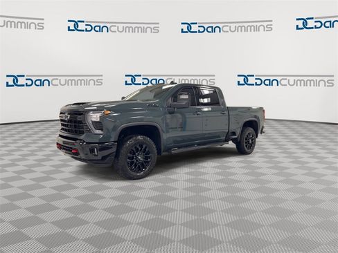 Certified 2025 Chevrolet Silverado 2500 LTZ w/ LTZ Plus Package image 4