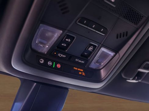 Certified 2025 Cadillac XT6 Premium Luxury image 23