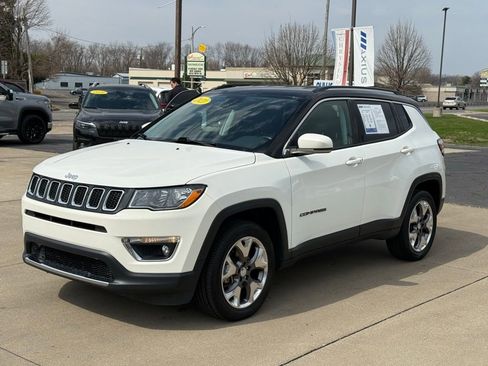 Used 2021 Jeep Compass Limited w/ Elite Interior Group AWD/4WD image 3
