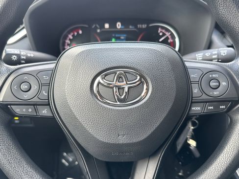 Used 2024 Toyota RAV4 LE image 29