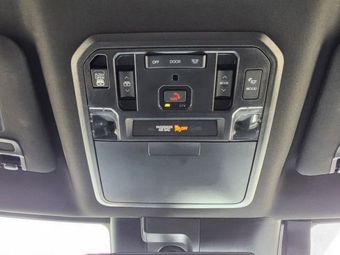 Used 2023 Toyota Tundra Platinum AWD/4WD image 20