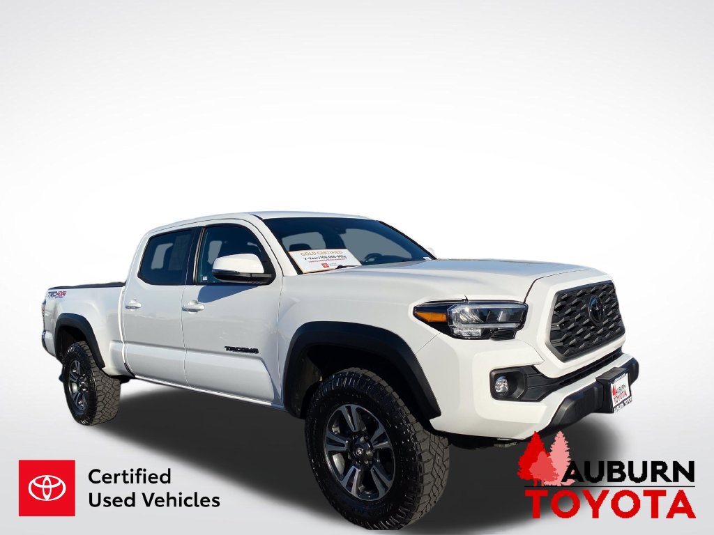 Certified 2023 Toyota Tacoma TRD Off-Road w/ Black Out Package (TMS) AWD/4WD image 4