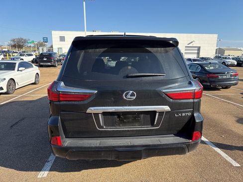 Used 2021 Lexus LX 570 4WD w/ Luxury Package image 6