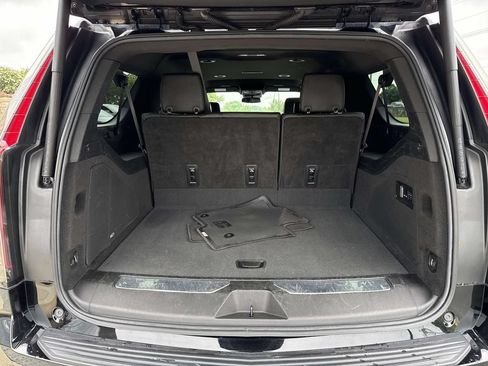 Used 2023 Cadillac Escalade ESV Luxury RWD image 25