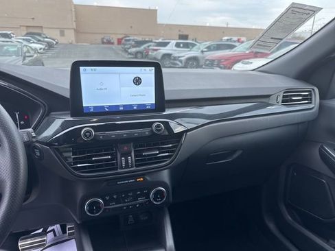 Used 2024 Ford Escape ST-Line image 14