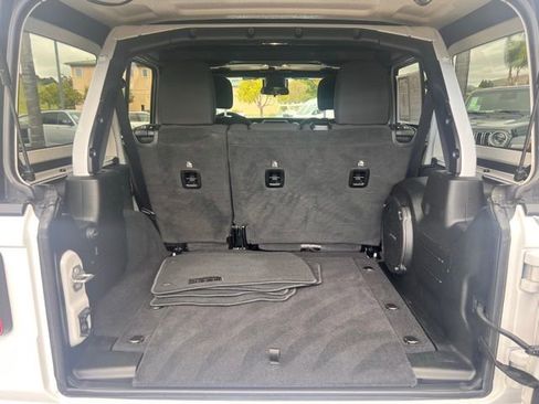 Used 2020 Jeep Wrangler Unlimited Sport S image 15