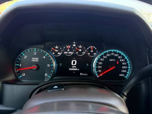 Used 2019 GMC Yukon XL Denali w/ Denali Ultimate Package AWD/4WD image 11