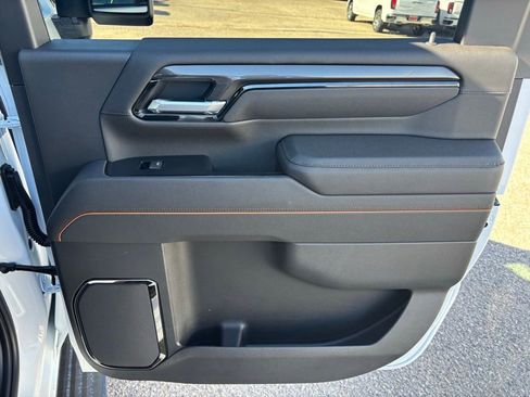New 2026 GMC Sierra 3500 AT4 w/ AT4 Premium Plus Package image 32