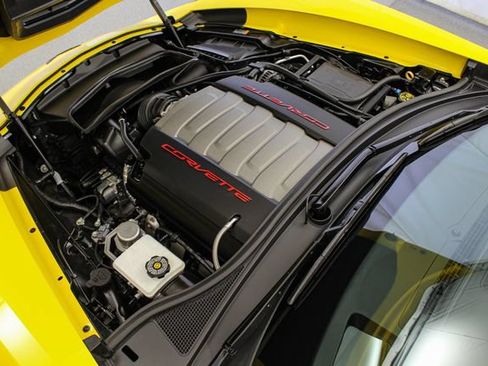 Used 2016 Chevrolet Corvette Stingray Convertible w/ 2LT Preferred Equipment Group RWD image 17
