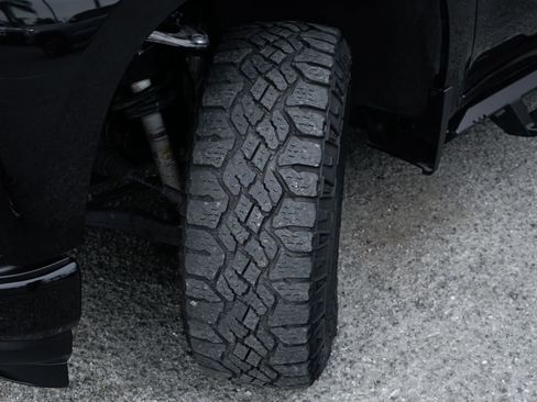 Used 2021 Chevrolet Silverado 1500 Custom Trail Boss w/ Midnight Edition image 41