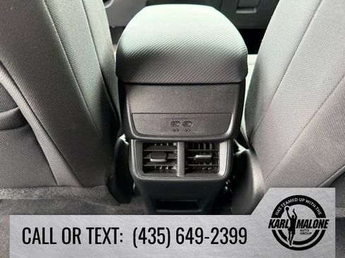 Used 2025 Chevrolet Equinox LT AWD/4WD image 28