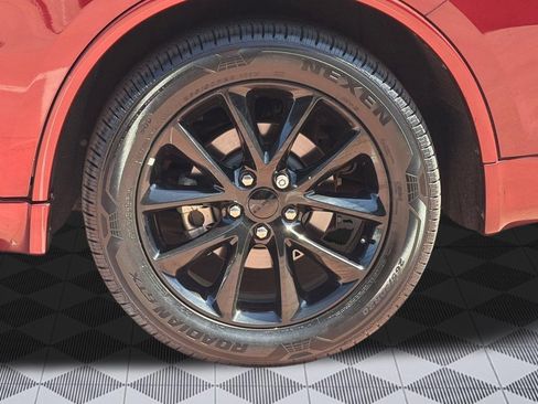 Used 2018 Dodge Durango R/T w/ Blacktop Package RWD image 11